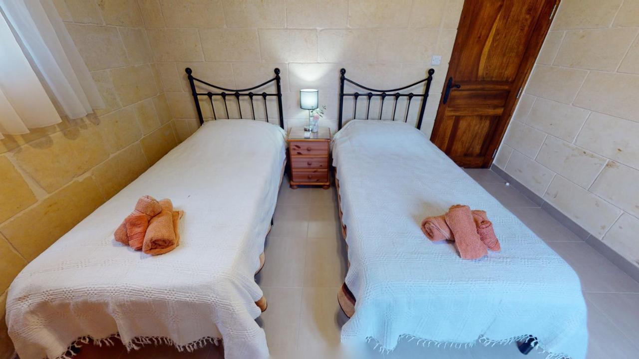 Qala Bed&Breakfast With Swimming Pool - Il-Wenniessa Exterior foto